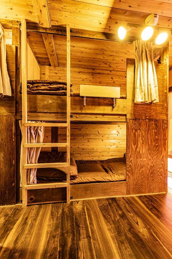 47Hostel Вадомарі Екстер'єр фото