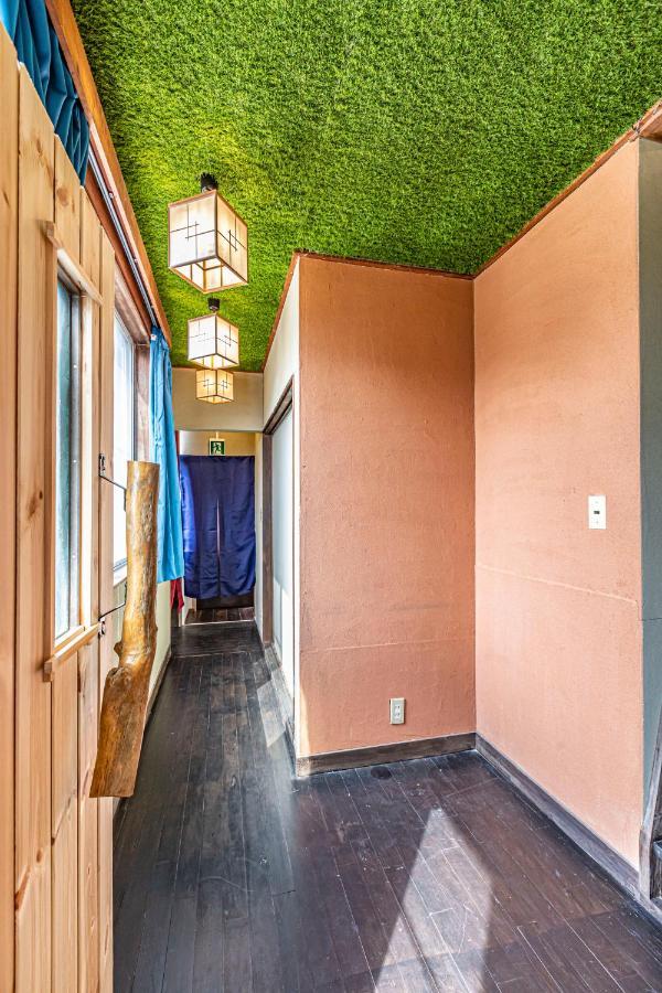 47Hostel Вадомарі Екстер'єр фото
